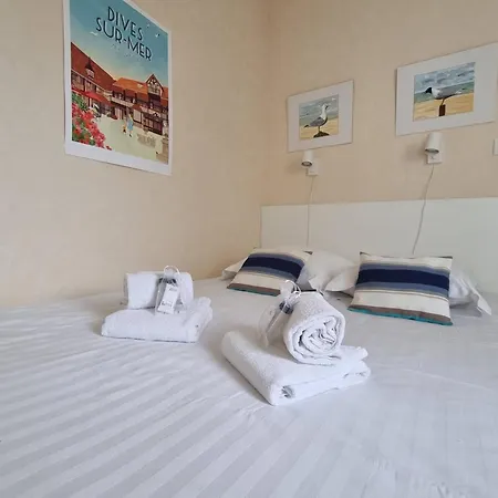 Charming With Balcony In Apartament *